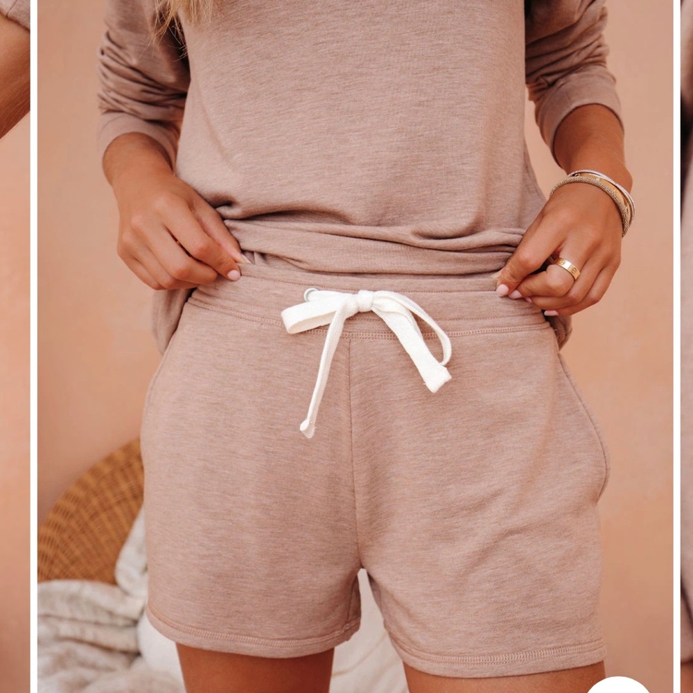 Vici/ Thread & supply shorts